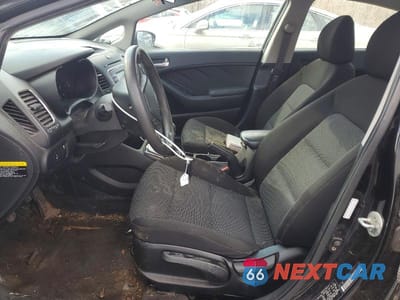 Zdjęcie 7 z 12 samochodu: 2017 KIA FORTE LX VIN:3KPFK4A70HE053761 - miniatura