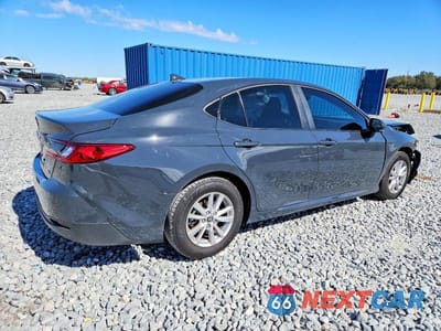 Trzecie zdjęcie samochodu z tyłu: 2026 TOYOTA CAMRY LE VIN:4T1DAACKXTU685599 - miniatura