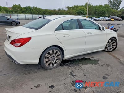 Trzecie zdjęcie samochodu z tyłu: 2018 MERCEDES-BENZ CLA 250 VIN:WDDSJ4EB0JN570193 - miniatura