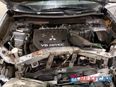 Zdjęcie 12 z 14 samochodu: 2017 MITSUBISHI OUTLANDER GT VIN:JA4JZ4AX1HZ031871 - miniatura