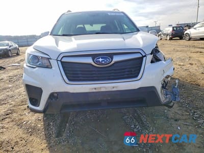 Piąte zdjęcie samochodu w środku: 2020 SUBARU FORESTER PREMIUM VIN:JF2SKAGC3LH560837 - miniatura