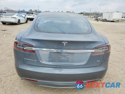 Zdjęcie 6 z 12 samochodu: 2013 TESLA MODEL S VIN:5YJSA1CN5DFP30142 - miniatura