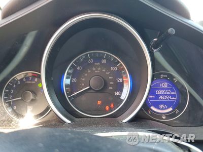 Zdjęcie 9 z 12 samochodu: 2015 HONDA FIT LX VIN:3HGGK5H56FM710520 - miniatura