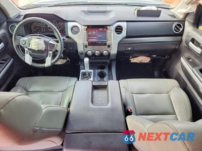 Zdjęcie 8 z 12 samochodu: 2020 TOYOTA TUNDRA SR5 VIN:5TFDY5F18LX946754 - miniatura