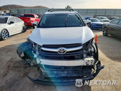Piąte zdjęcie samochodu w środku: 2016 TOYOTA HIGHLANDER XLE VIN:5TDJKRFH1GS282043 - miniatura