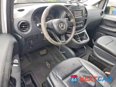 Zdjęcie 8 z 13 samochodu: 2016 MERCEDES-BENZ METRIS VIN:WD3PG2EA6G3095903 - miniatura