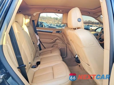Zdjęcie 11 z 13 samochodu: 2016 PORSCHE CAYENNE VIN:WP1AA2A22GLA00487 - miniatura