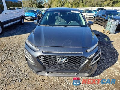 Piąte zdjęcie samochodu w środku: 2019 HYUNDAI KONA SE VIN:KM8K12AA5KU280448 - miniatura