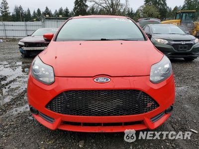 Piąte zdjęcie samochodu w środku: 2013 FORD FOCUS ST VIN:1FADP3L97DL353743 - miniatura