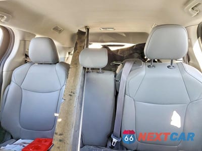 Zdjęcie 10 z 13 samochodu: 2021 TOYOTA SIENNA XLE VIN:5TDYRKEC7MS063378 - miniatura