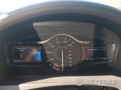 Zdjęcie 9 z 13 samochodu: 2015 LINCOLN MKX VIN:2LMDJ6JK4FBL24979 - miniatura