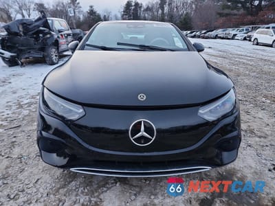 Piąte zdjęcie samochodu w środku: 2023 MERCEDES-BENZ EQE SEDAN 350+ VIN:W1KEG2BB8PF014172 - miniatura