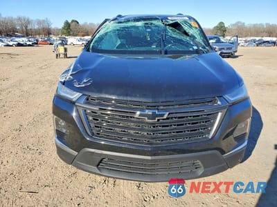 Piąte zdjęcie samochodu w środku: 2023 CHEVROLET TRAVERSE LT VIN:1GNERGKW8PJ163609 - miniatura