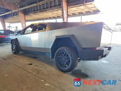 Drugie zdjęcie samochodu z przodu: 2025 TESLA CYBERTRUCK VIN:7G2CEHED9SA075321 - miniatura