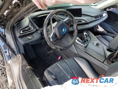 Zdjęcie 8 z 12 samochodu: 2019 BMW I8 VIN:WBY2Z4C5XKVB81807 - miniatura