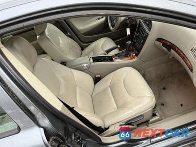 Piąte zdjęcie samochodu w środku: 2006 VOLVO V70 VIN:YV1SW612562547802 - miniatura