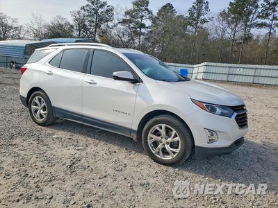 Czwarte zdjęcie samochodu z boku: 2019 CHEVROLET EQUINOX LT VIN:2GNAXLEX8K6121514 - miniatura