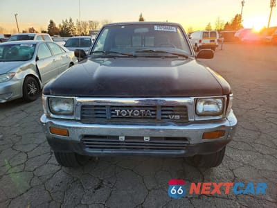Piąte zdjęcie samochodu w środku: 1989 TOYOTA PICKUP 1/2 TON EXTRA LONG WHEELBASE SR5 VIN:JT4VN13G9K0012222 - miniatura