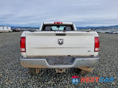 Zdjęcie 6 z 11 samochodu: 2017 RAM 2500 ST VIN:3C6UR5CL8HG667293 - miniatura