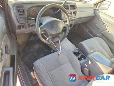Zdjęcie 8 z 11 samochodu: 2000 NISSAN FRONTIER KING CAB XE VIN:1N6DD26S8YC384403 - miniatura