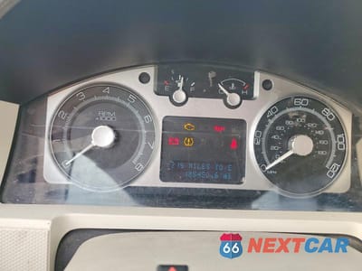 Zdjęcie 9 z 12 samochodu: 2008 MERCURY MARINER VIN:4M2CU81108KJ02187 - miniatura