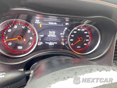 Zdjęcie 8 z 10 samochodu: 2019 DODGE CHARGER SCAT PACK VIN:2C3CDXGJ1KH662732 - miniatura