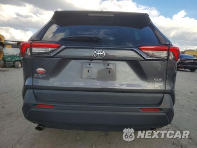 Zdjęcie 6 z 15 samochodu: 2021 TOYOTA RAV4 XLE VIN:2T3W1RFV3MC165106 - miniatura