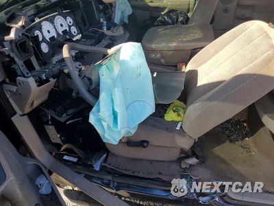 Zdjęcie 7 z 13 samochodu: 2002 DODGE RAM 1500 VIN:1D7HU18N72S575559 - miniatura