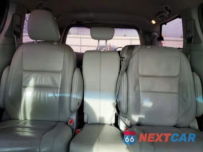 Zdjęcie 10 z 12 samochodu: 2017 TOYOTA SIENNA XLE PREMIUM 8-PASSENGER VIN:5TDYZ3DC1HS812513 - miniatura