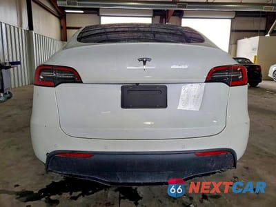 Zdjęcie 6 z 13 samochodu: 2021 TESLA MODEL Y VIN:5YJYGDED2MF103543 - miniatura