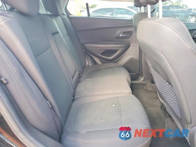 Zdjęcie 10 z 12 samochodu: 2020 CHEVROLET TRAX LS VIN:KL7CJKSBXLB330402 - miniatura
