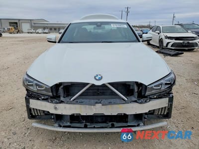 Piąte zdjęcie samochodu w środku: 2025 BMW 330XI VIN:3MW89CW06S8F02700 - miniatura
