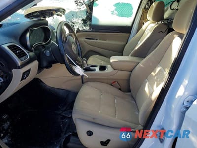 Zdjęcie 7 z 13 samochodu: 2020 JEEP GRAND CHEROKEE LAREDO VIN:1C4RJFAG3LC262861 - miniatura