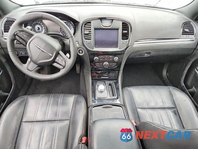 Zdjęcie 8 z 12 samochodu: 2023 CHRYSLER 300 S VIN:2C3CCABG2PH537807 - miniatura