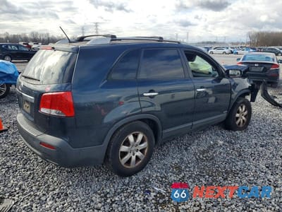 Trzecie zdjęcie samochodu z tyłu: 2012 KIA SORENTO VIN:5XYKTDA67CG296028 - miniatura