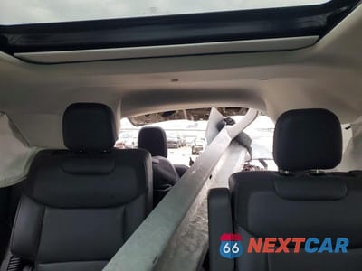 Zdjęcie 10 z 14 samochodu: 2025 FORD EXPLORER ACTIVE VIN:1FMUK8DH4SGB57837 - miniatura