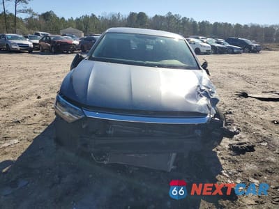 Piąte zdjęcie samochodu w środku: 2020 VOLKSWAGEN JETTA S VIN:3VWC57BU1LM085436 - miniatura