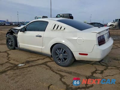 Drugie zdjęcie samochodu z przodu: 2007 FORD MUSTANG VIN:1ZVFT80NX75330959 - miniatura