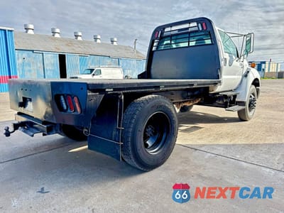 Czwarte zdjęcie samochodu z boku: 2013 FORD F650 SUPER DUTY VIN:3FRNF6HP2DV019755 - miniatura