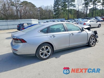 Trzecie zdjęcie samochodu z tyłu: 2023 HONDA ACCORD LX VIN:1HGCY1F20PA036779 - miniatura