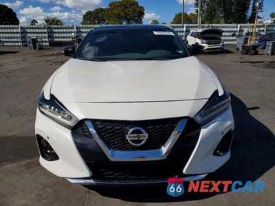 Piąte zdjęcie samochodu w środku: 2020 NISSAN MAXIMA PLATINUM VIN:1N4AA6FV5LC384910 - miniatura