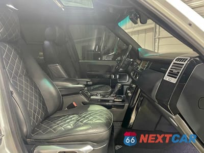 Piąte zdjęcie samochodu w środku: 2011 LAND ROVER RANGE ROVER HSE LUXURY VIN:SALMF1E46BA357805 - miniatura