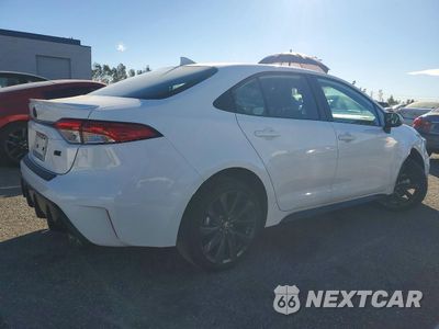 Trzecie zdjęcie samochodu z tyłu: 2025 TOYOTA COROLLA SE VIN:5YFP4MCE9SP250654 - miniatura