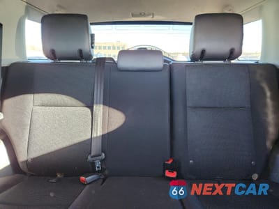 Zdjęcie 10 z 14 samochodu: 2012 TOYOTA FJ CRUISER VIN:JTEBU4BF9CK139103 - miniatura
