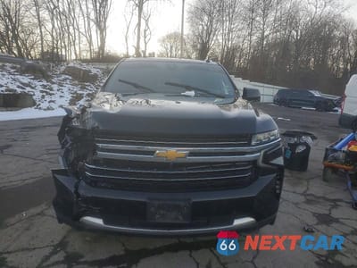 Piąte zdjęcie samochodu w środku: 2022 CHEVROLET SUBURBAN K1500 LT VIN:1GNSKCKD8NR197580 - miniatura