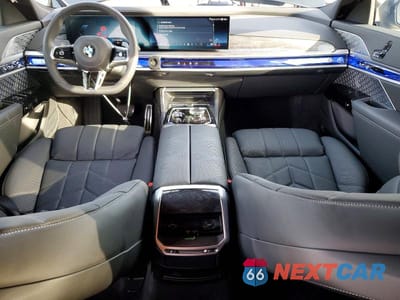 Zdjęcie 8 z 12 samochodu: 2025 BMW 760 XI VIN:WBA33EJ0XSCV59960 - miniatura