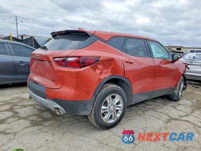 Trzecie zdjęcie samochodu z tyłu: 2021 CHEVROLET BLAZER 2LT VIN:3GNKBCRS5MS571630 - miniatura