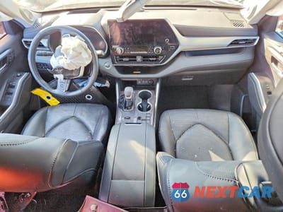 Zdjęcie 8 z 14 samochodu: 2023 TOYOTA HIGHLANDER HYBRID LIMITED VIN:5TDEBRCH3PS594936 - miniatura