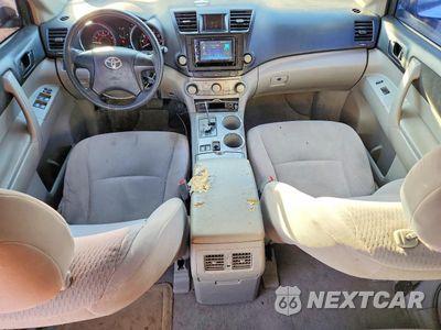 Zdjęcie 8 z 13 samochodu: 2008 TOYOTA HIGHLANDER VIN:JTEES41A982023089 - miniatura