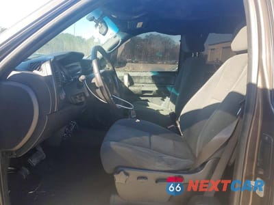 Zdjęcie 7 z 11 samochodu: 2008 CHEVROLET SILVERADO K1500 VIN:1GCEK19038Z301037 - miniatura